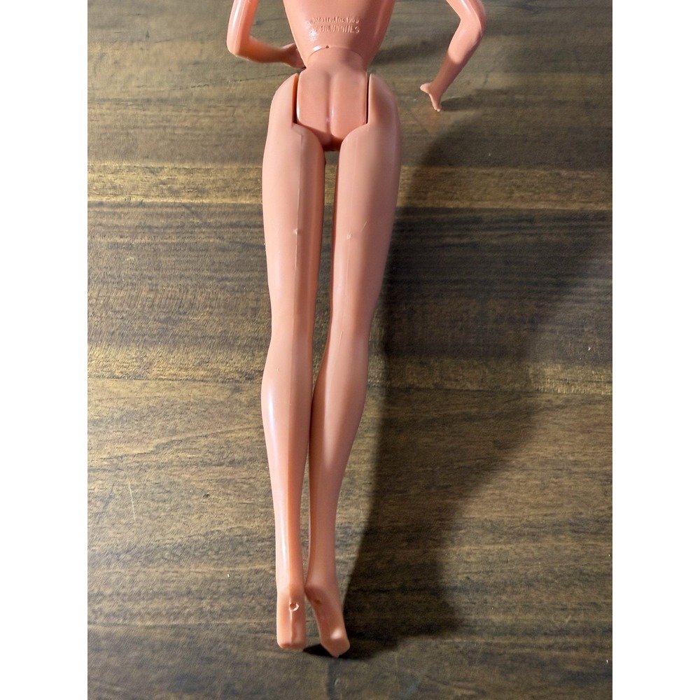Vintage 1980s Barbie Doll Blonde Blue Eyes Twist Waist Philippines Mattel Nude - Picture 10 of 10